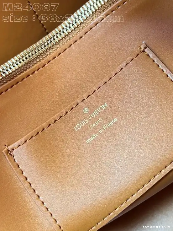 FS CHEAP GM Capucines Souple-38*23*16CM VUITTON LOUIS 0619